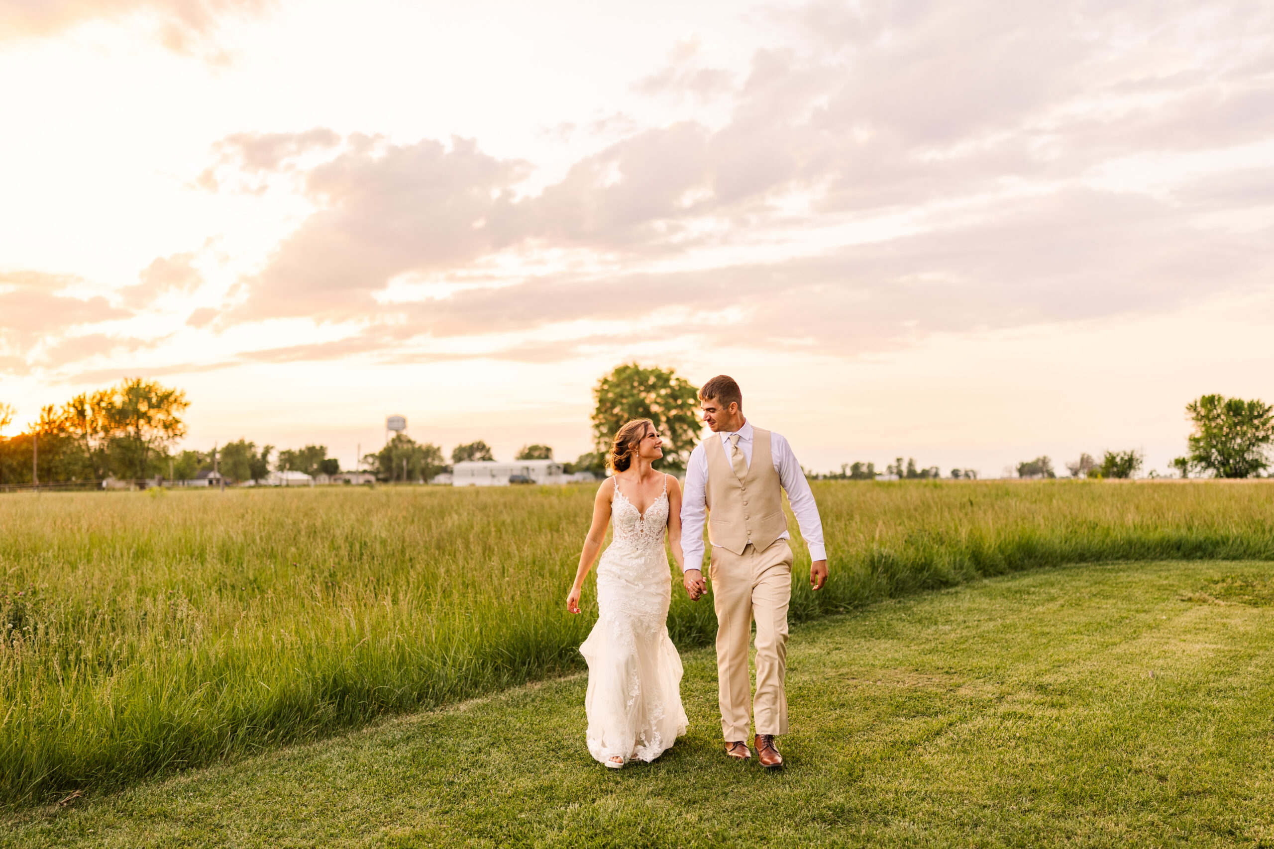 coloful spring wedding moberly missouri